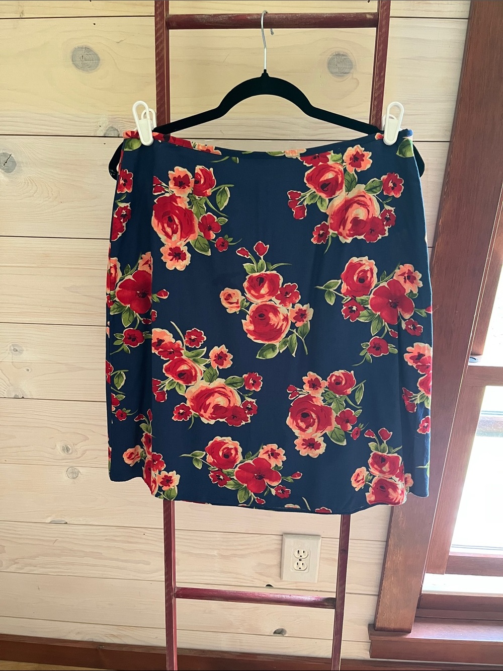 Liz Claiborne Navy Mini Skirt with Red Floral Print